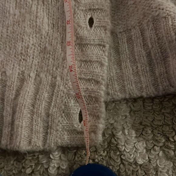 Ll bean sweater size L - Picture 6 of 6